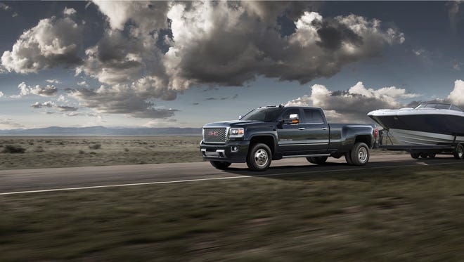 GMC Sierra comes with accessories like a trailering camera system, that integrates with the Sierra infotainment system, providing images from up to four cameras on the center display.