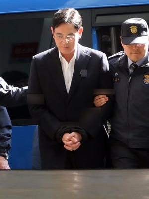 Lee Jae-yong, vice president of Samsung Electronics and Samsung Group's heir apparent, arrives at the special prosecutor's office in Seoul on Feb. 25, 2017.